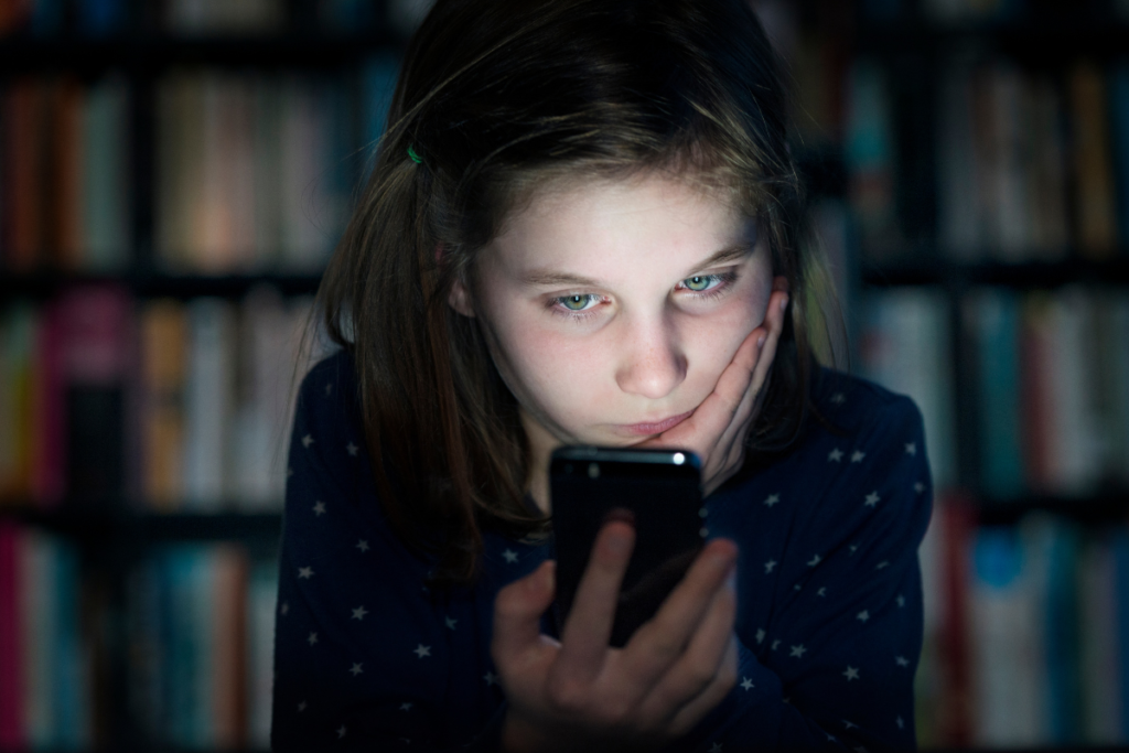 Negative impact of social media on children